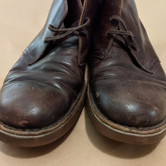 Clarks Waxed Leather Dessert/Chukka Boots

12 - Picture 4 of 5